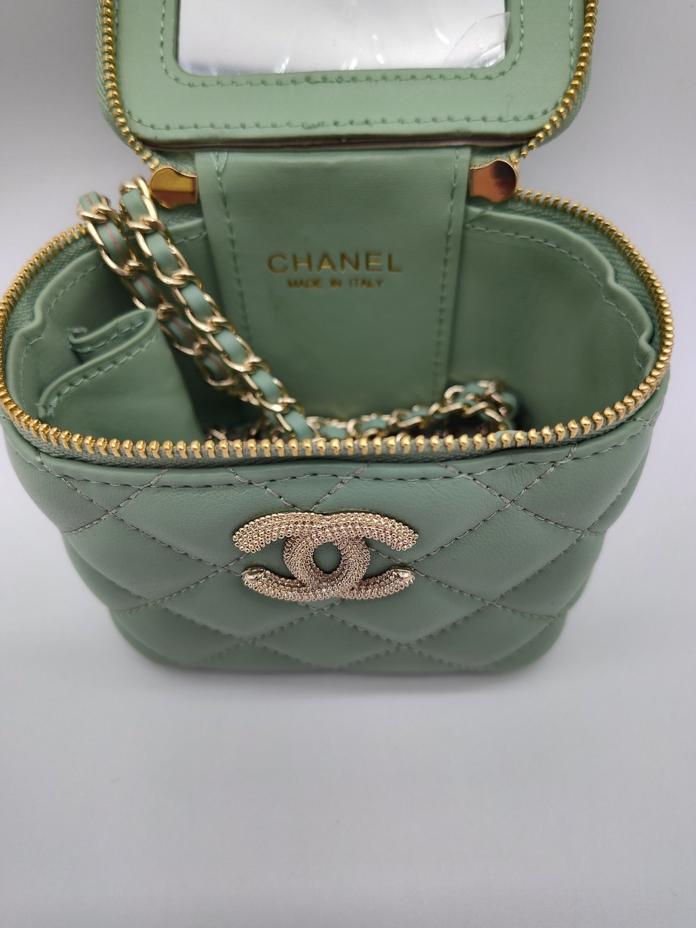 CHANEL Mint Green Vanity Bag Pearl Handle Quilted CC Crossbody Rare NIB GWP - Picture 14 of 14